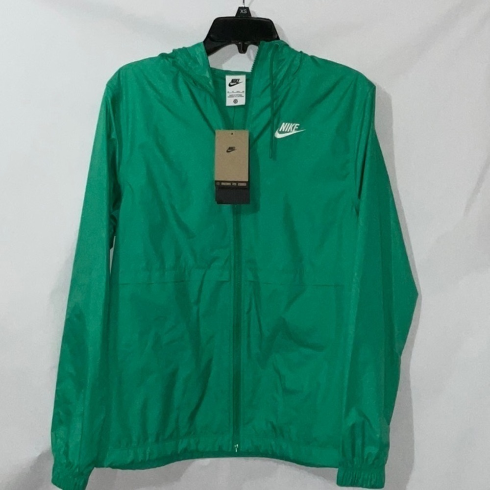 NWT, Woman’s Nike Jacket, Size XS